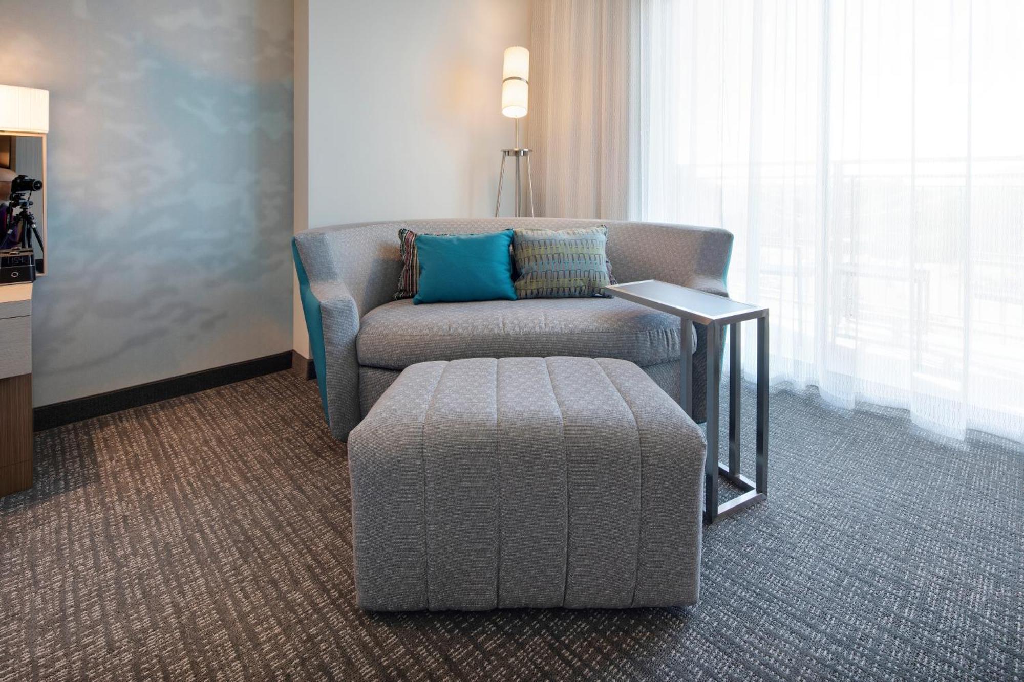 Courtyard By Marriott Atlanta Vinings/Galleria Смирна Екстер'єр фото