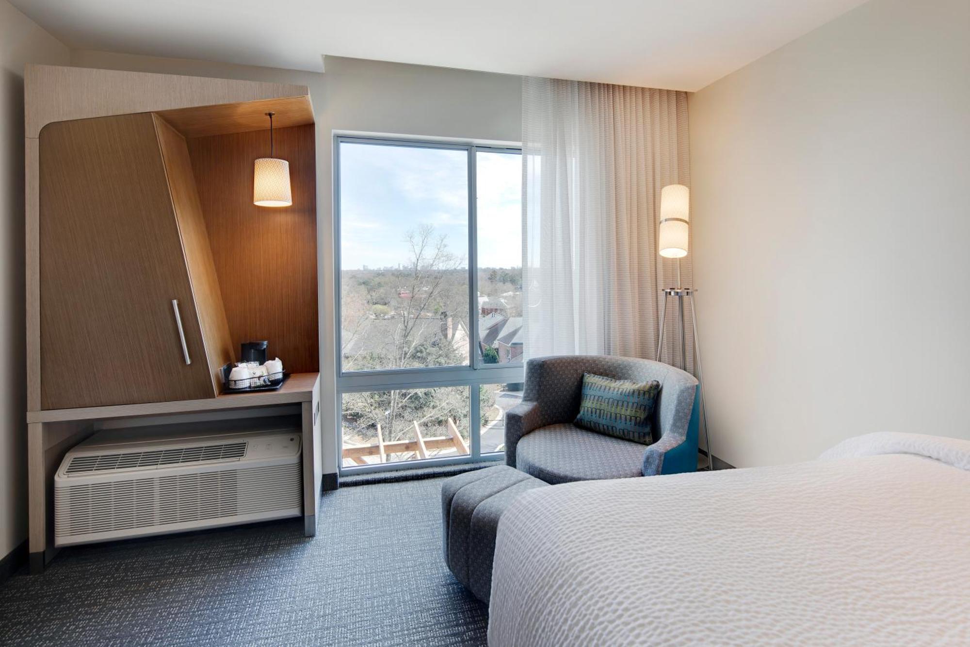 Courtyard By Marriott Atlanta Vinings/Galleria Смирна Екстер'єр фото