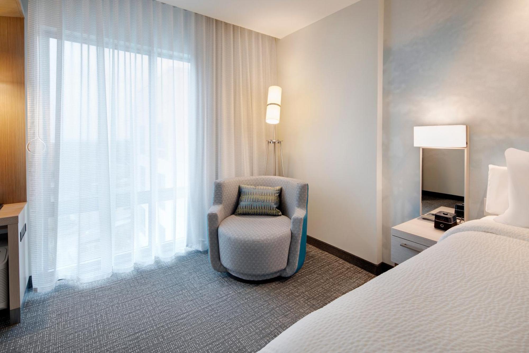 Courtyard By Marriott Atlanta Vinings/Galleria Смирна Екстер'єр фото