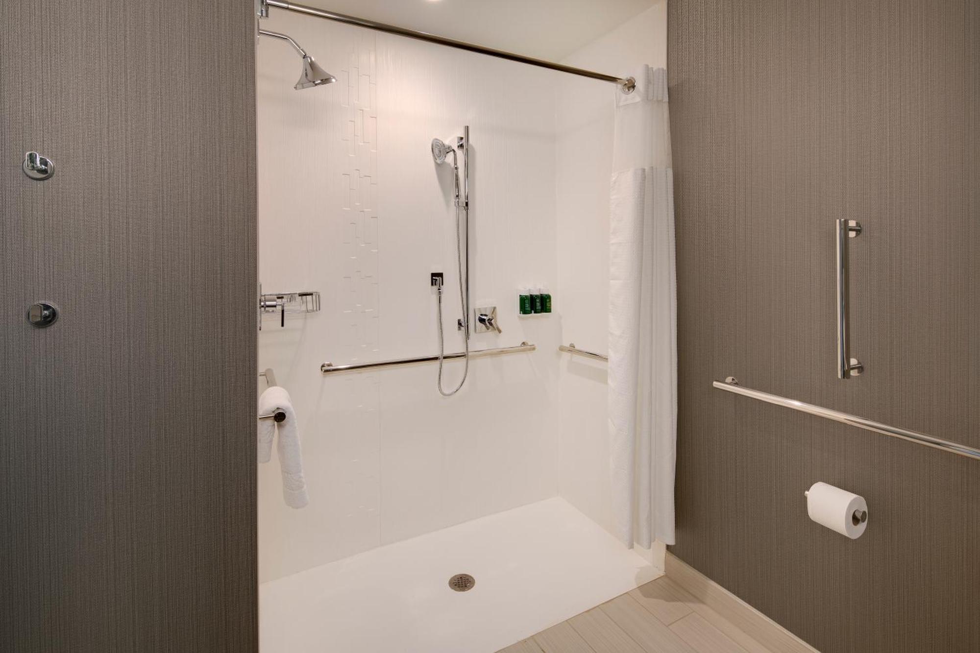 Courtyard By Marriott Atlanta Vinings/Galleria Смирна Екстер'єр фото