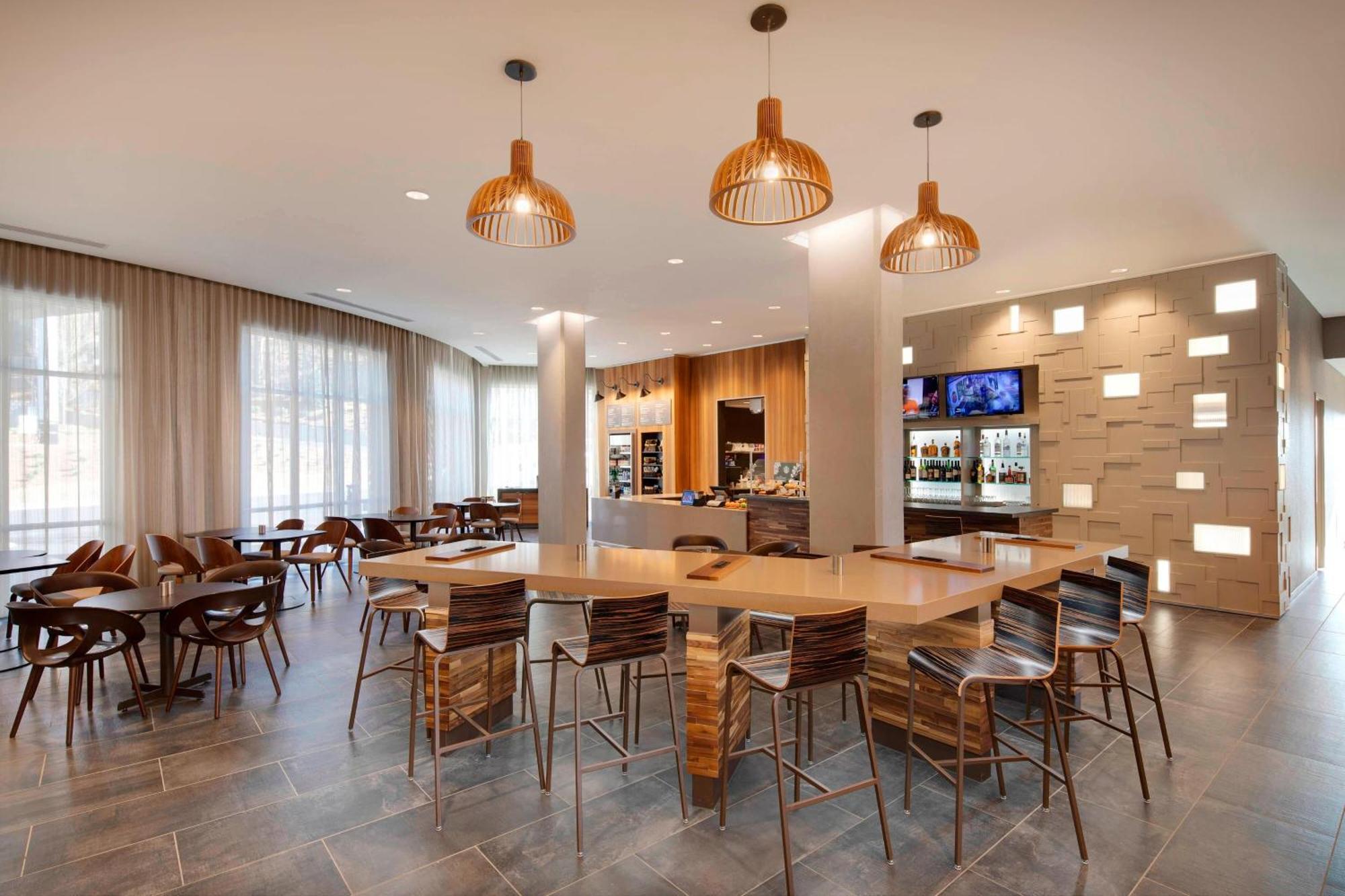 Courtyard By Marriott Atlanta Vinings/Galleria Смирна Екстер'єр фото